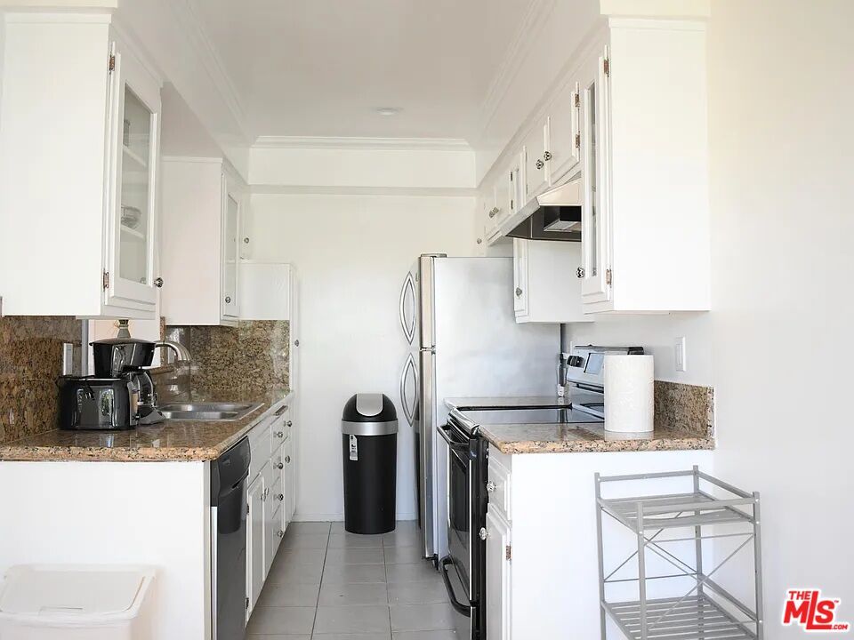 Interior, Kitchen, Recessed Lighting, Washer