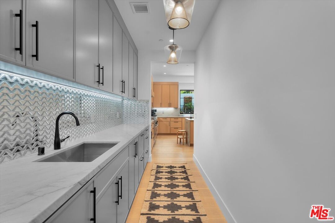 Interior, Kitchen, Pendant Lights, Wood Texture Flooring