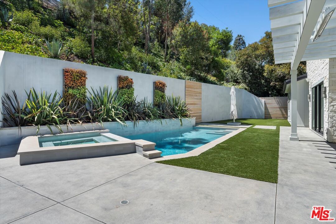 Backyard, Exterior, Pool