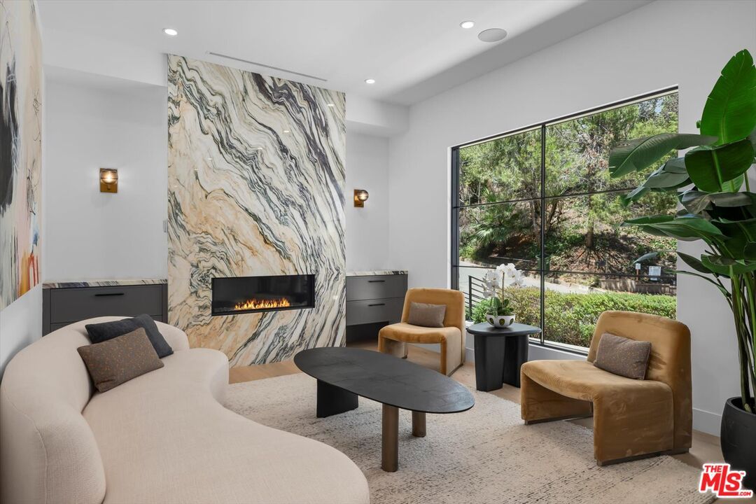 Fireplace, Interior, Living room, Recessed Lighting