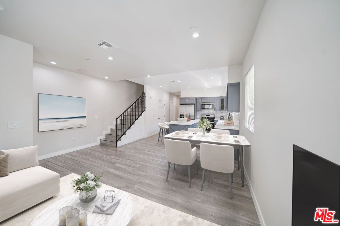 Dining room, Interior, Kitchen, Recessed Lighting, Wood Texture Flooring
