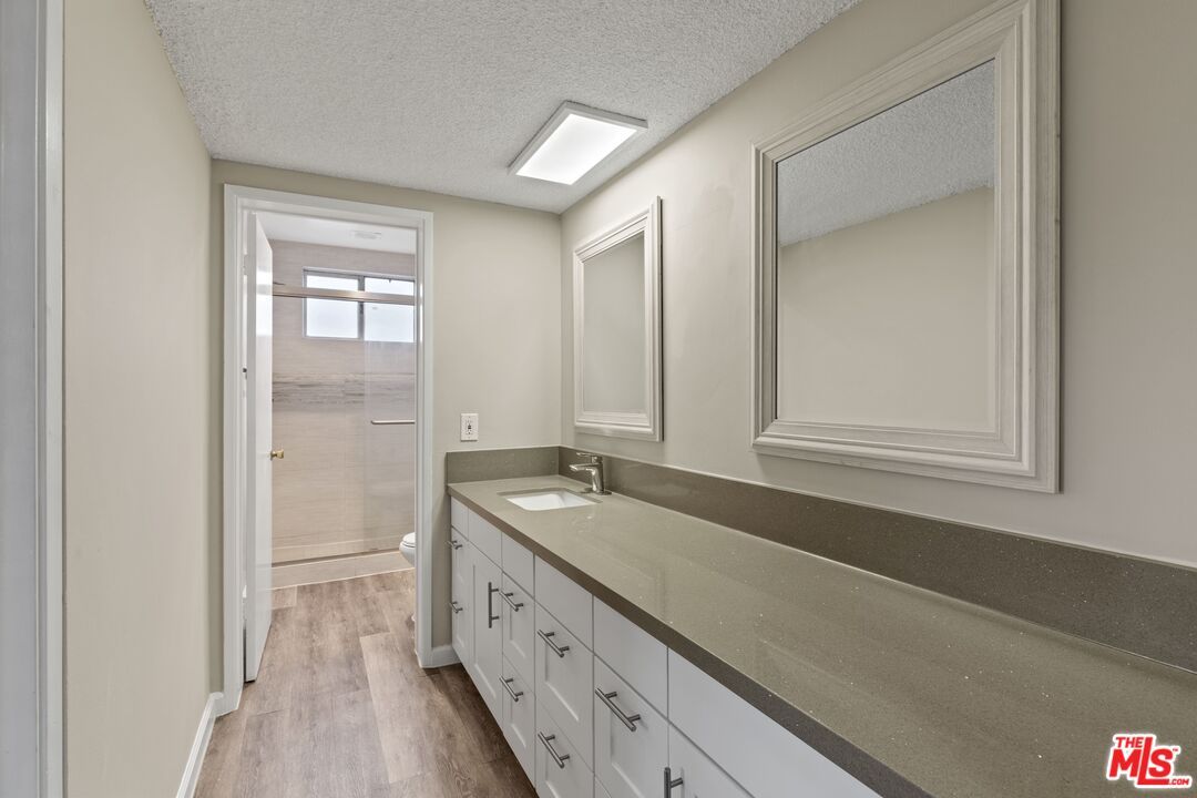 Bathroom, Dual Sink Vanities, Interior, Wood Texture Flooring