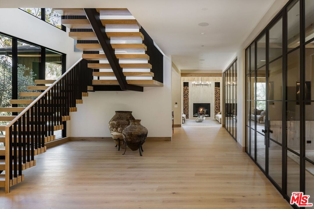 Fireplace, Interior, Recessed Lighting, Wood Texture Flooring