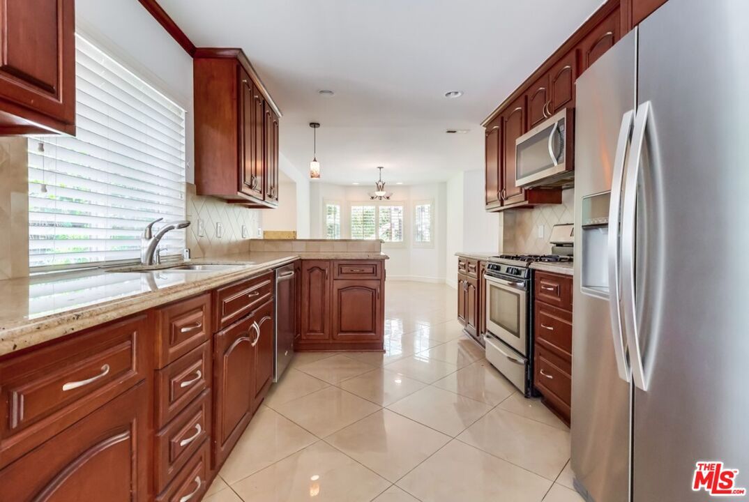 Interior, Kitchen, Pendant Lights, Recessed Lighting