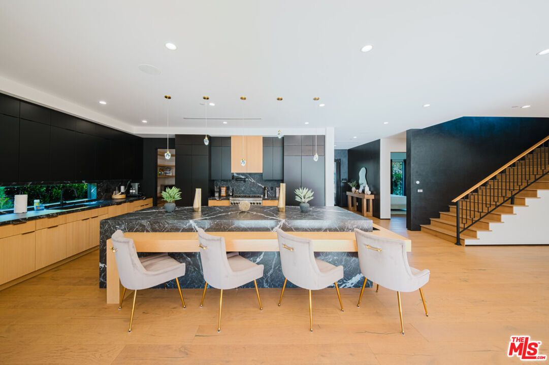 Dining room, Interior, Kitchen, Pendant Lights, Recessed Lighting, Wood Texture Flooring