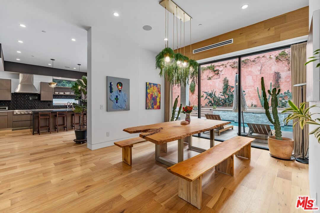 Dining room, Interior, Kitchen, Pendant Lights, Recessed Lighting, Wood Texture Flooring