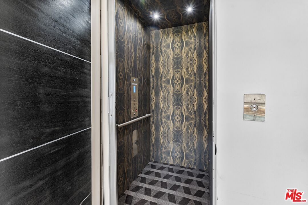 Elevator, Interior, Recessed Lighting