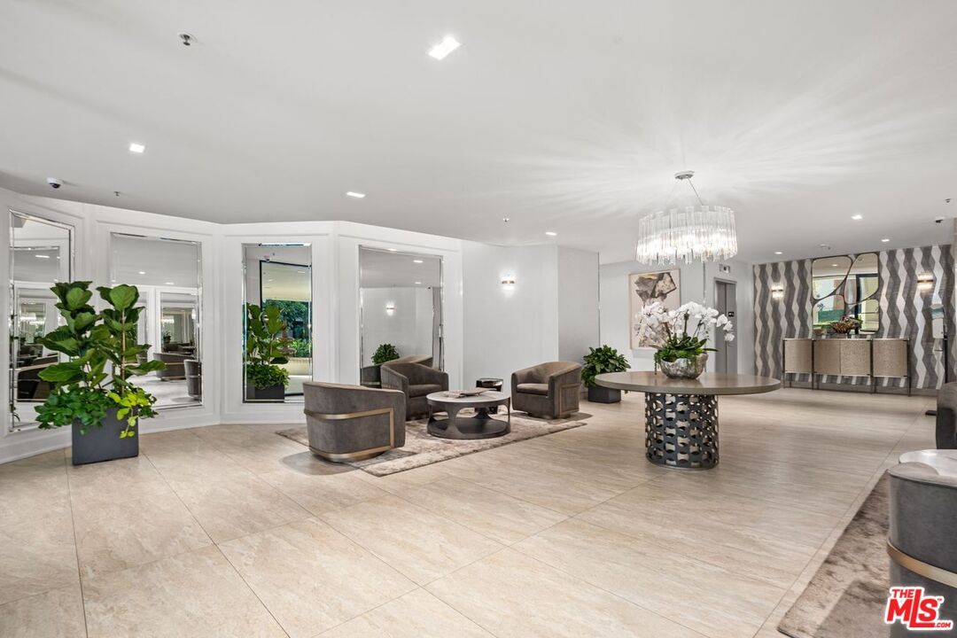 Chandelier, Interior, Living room, Recessed Lighting
