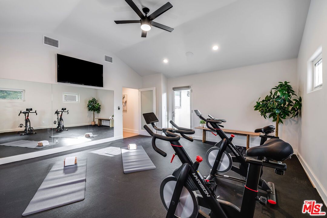 Fitness Equipment, Interior, Recessed Lighting