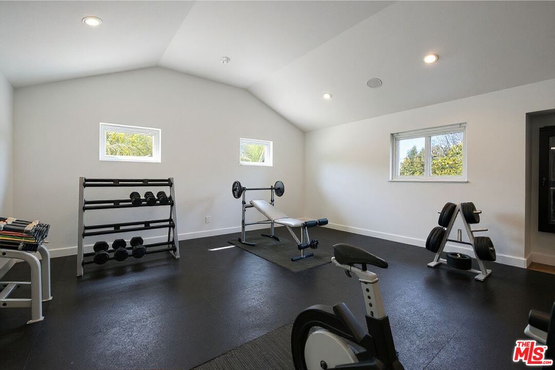Fitness Equipment, Interior, Recessed Lighting