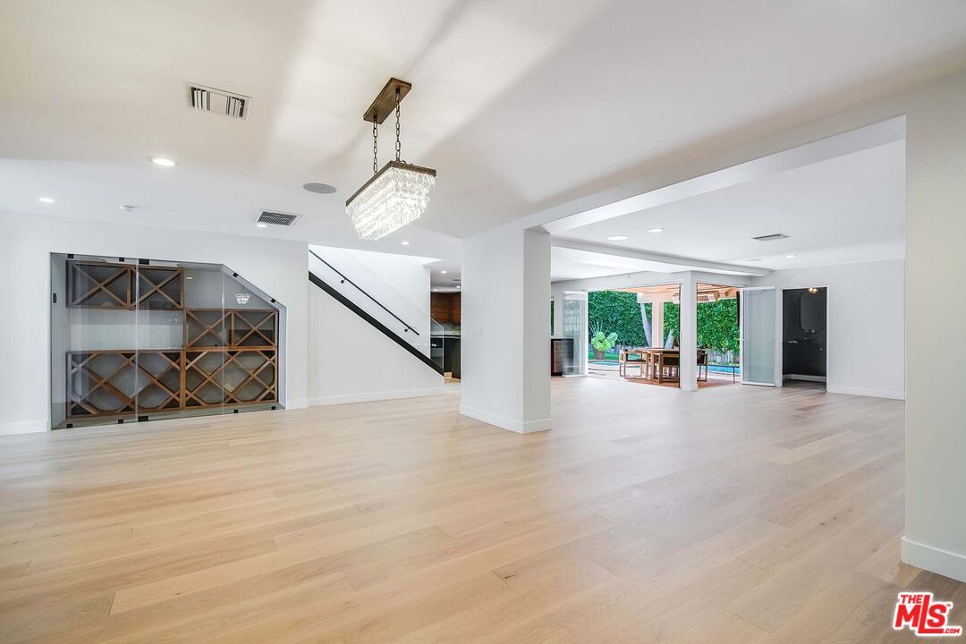 Chandelier, Empty room, Interior, Pendant Lights, Recessed Lighting, Wood Texture Flooring
