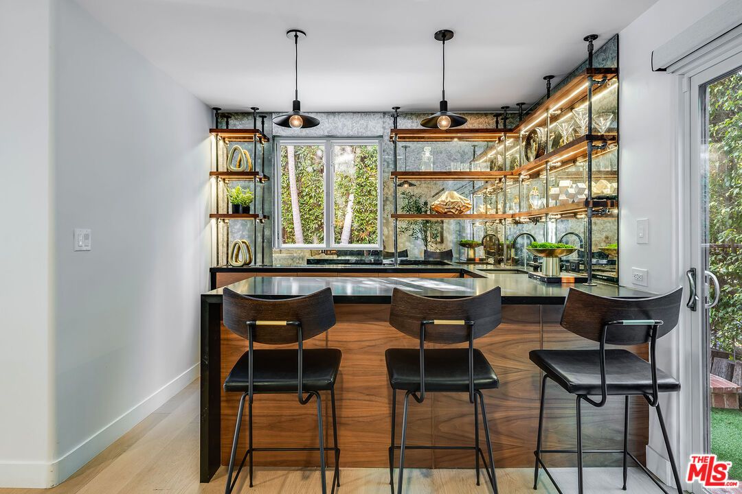 Interior, Pendant Lights, Wood Texture Flooring