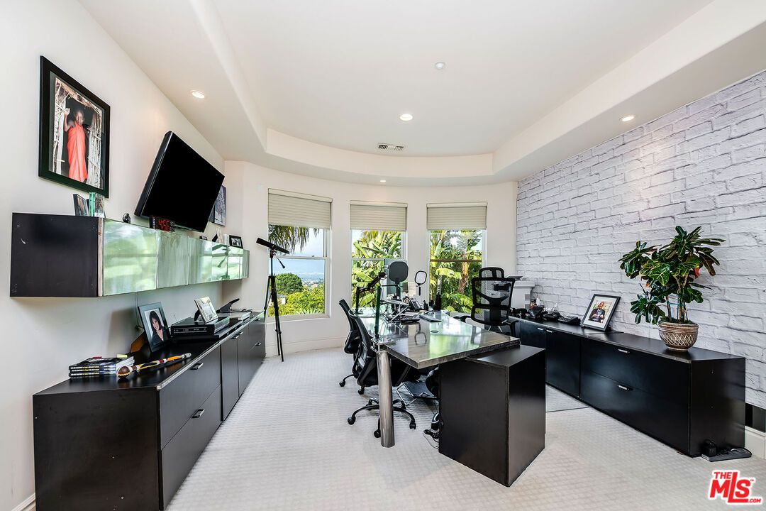 Fitness Equipment, Home Office, Interior, Recessed Lighting, Stone Walls