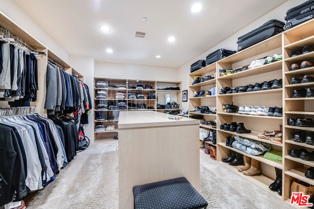 Interior, Recessed Lighting, Walk-in Closets