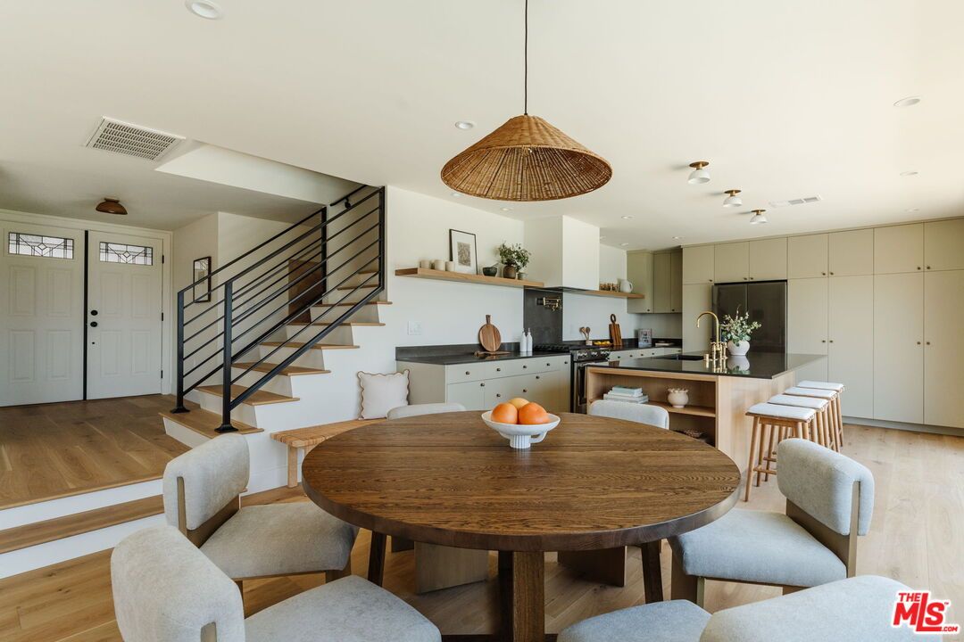 Dining room, Interior, Kitchen, Pendant Lights, Recessed Lighting, Wood Texture Flooring