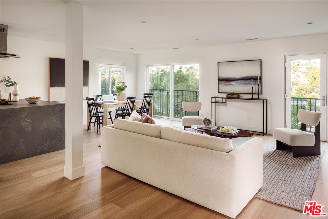 Dining room, Interior, Living room, Recessed Lighting, Wood Texture Flooring
