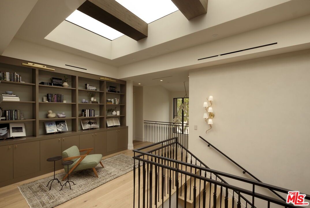 Interior, Recessed Lighting, Wooden Beams, Wood Texture Flooring