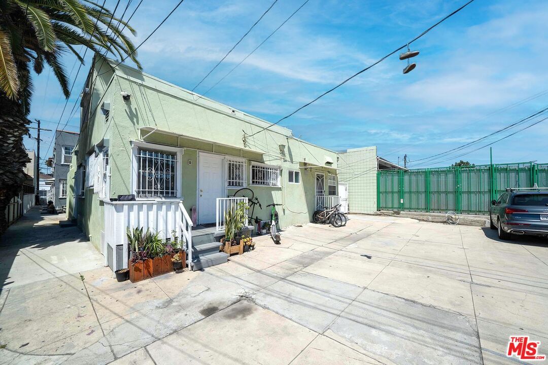 Exterior, Fitness Equipment