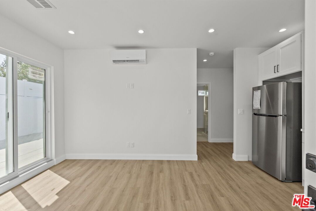 Empty room, Interior, Kitchen, Recessed Lighting, Wood Texture Flooring