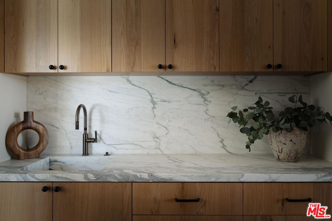 Interior, Marble Walls
