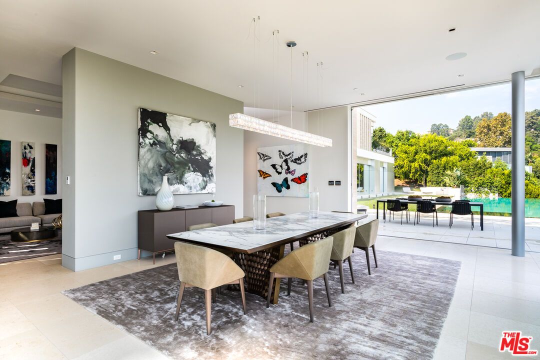 Dining room, Interior, Pendant Lights, Recessed Lighting