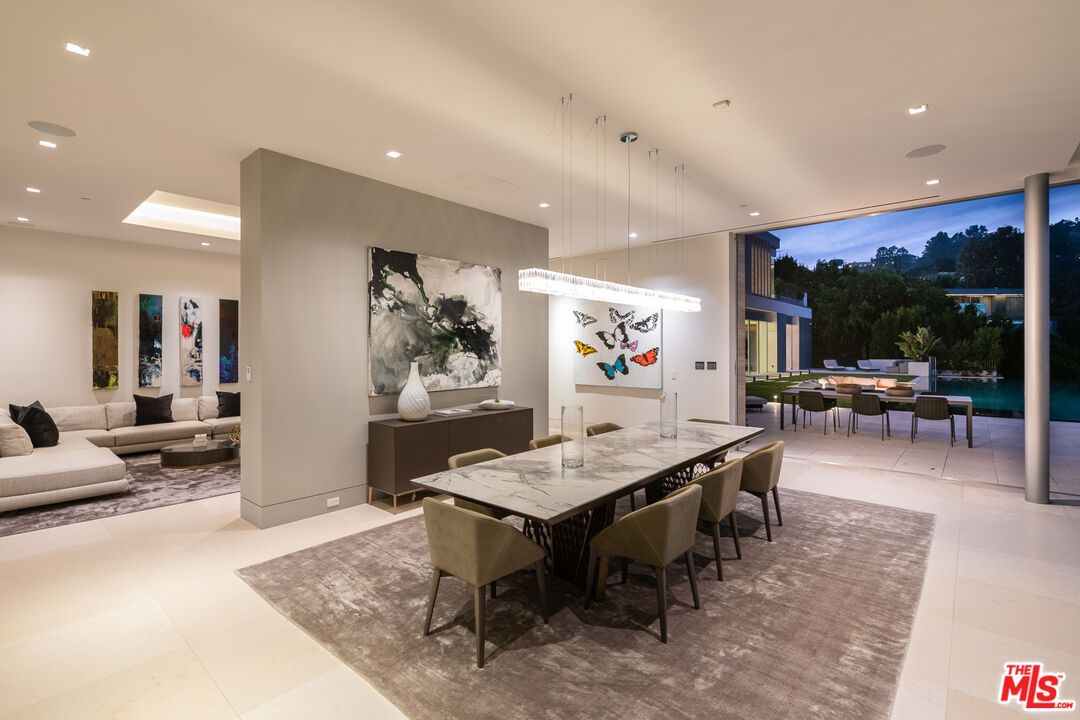 Dining room, Interior, Living room, Pendant Lights, Recessed Lighting