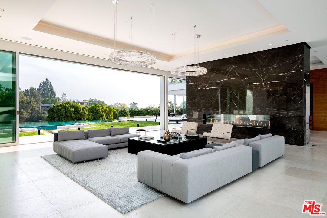 Fireplace, Interior, Living room, Marble Walls, Pendant Lights, Recessed Lighting