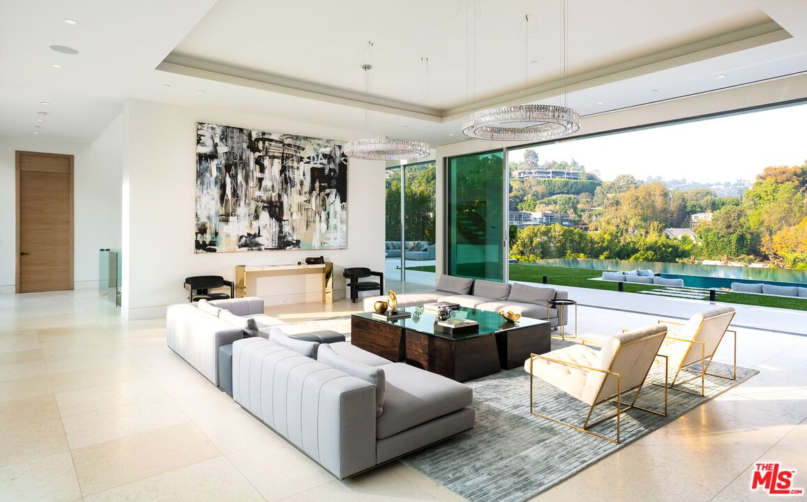 Interior, Living room, Pendant Lights, Recessed Lighting