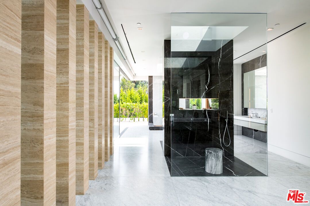 Bathroom, Interior, Marble, Recessed Lighting