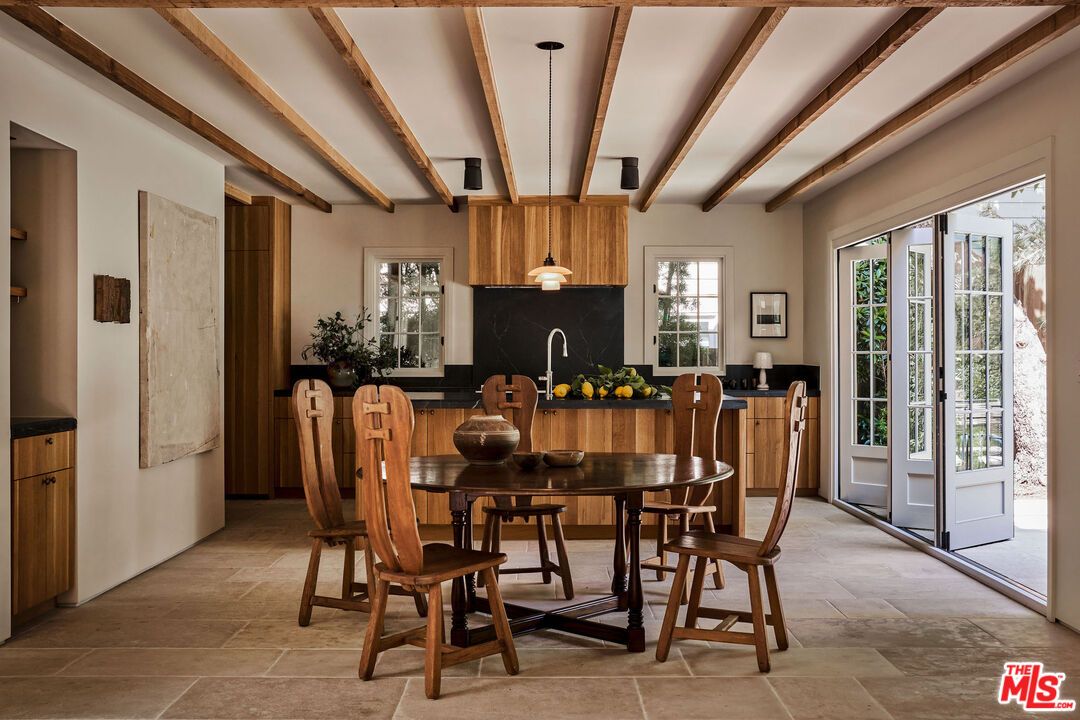 Dining room, Interior, Pendant Lights, Wooden Beams