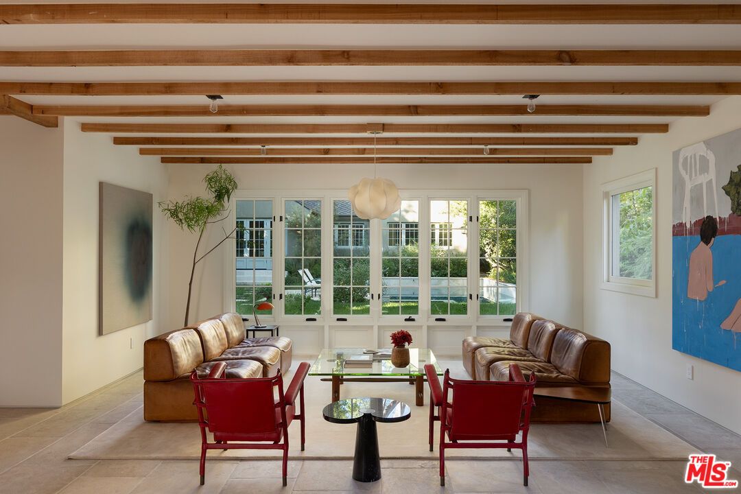 Interior, Living room, Pendant Lights, Wooden Beams
