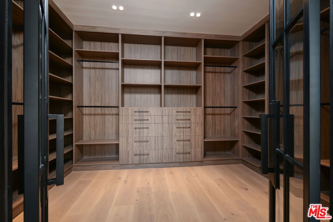 Interior, Recessed Lighting, Walk-in Closets, Wood Texture Flooring