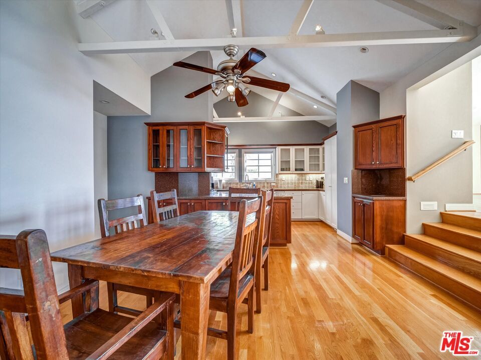 Dining room, Interior, Kitchen, Recessed Lighting, Wood Texture Flooring