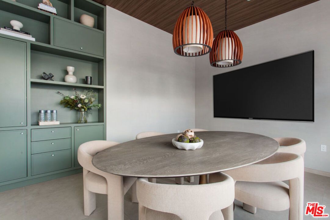 Dining room, Interior, Pendant Lights
