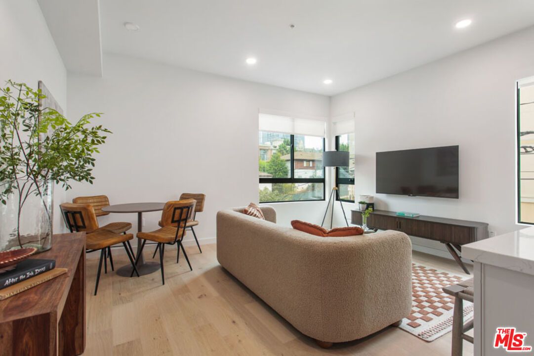 Dining room, Interior, Living room, Recessed Lighting, Wood Texture Flooring