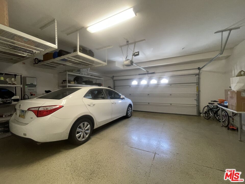 Garage, Interior