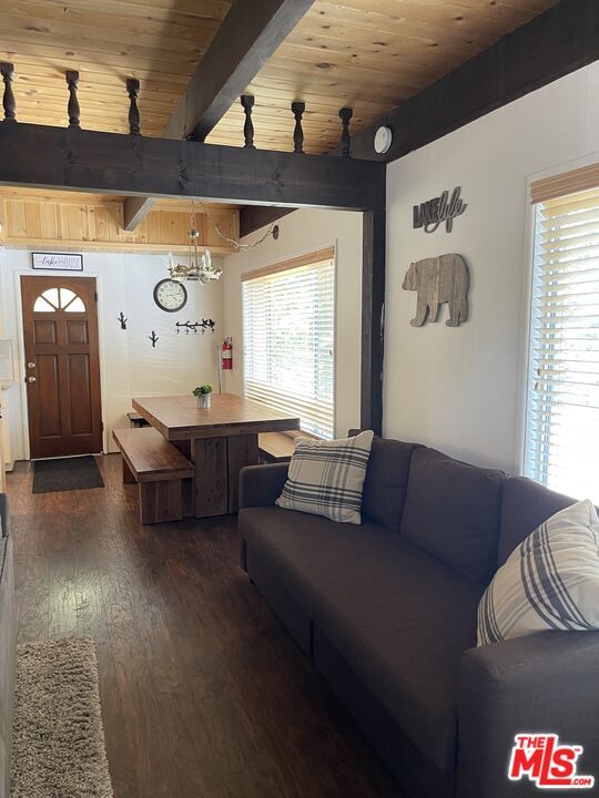 Dining room, Interior, Living room, Pendant Lights, Wooden Beams, Wooden Ceilings, Wood Texture Flooring