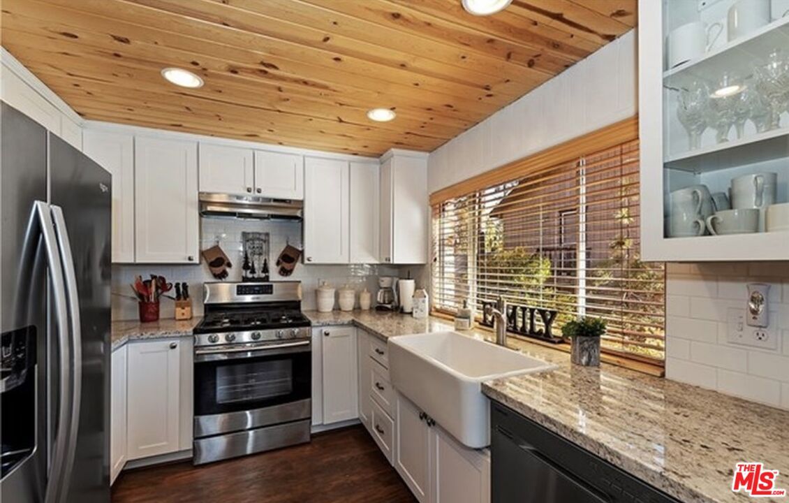 Interior, Kitchen, Recessed Lighting, Stainless Steel Appliances, Wooden Ceilings, Wood Texture Flooring