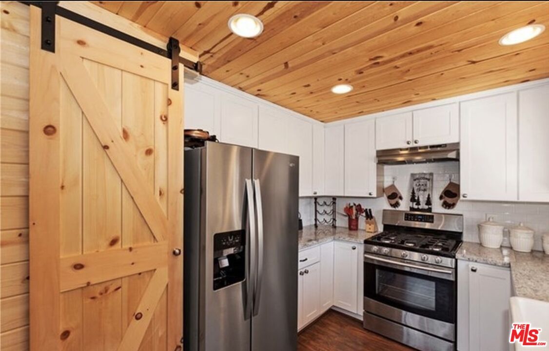 Interior, Kitchen, Recessed Lighting, Stainless Steel Appliances, Wooden Ceilings, Wood Texture Flooring