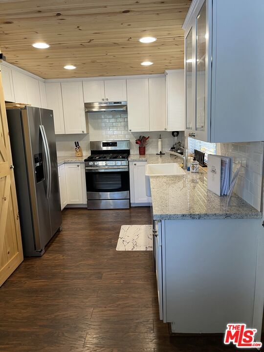 Interior, Kitchen, Recessed Lighting, Stainless Steel Appliances, Wooden Ceilings, Wood Texture Flooring