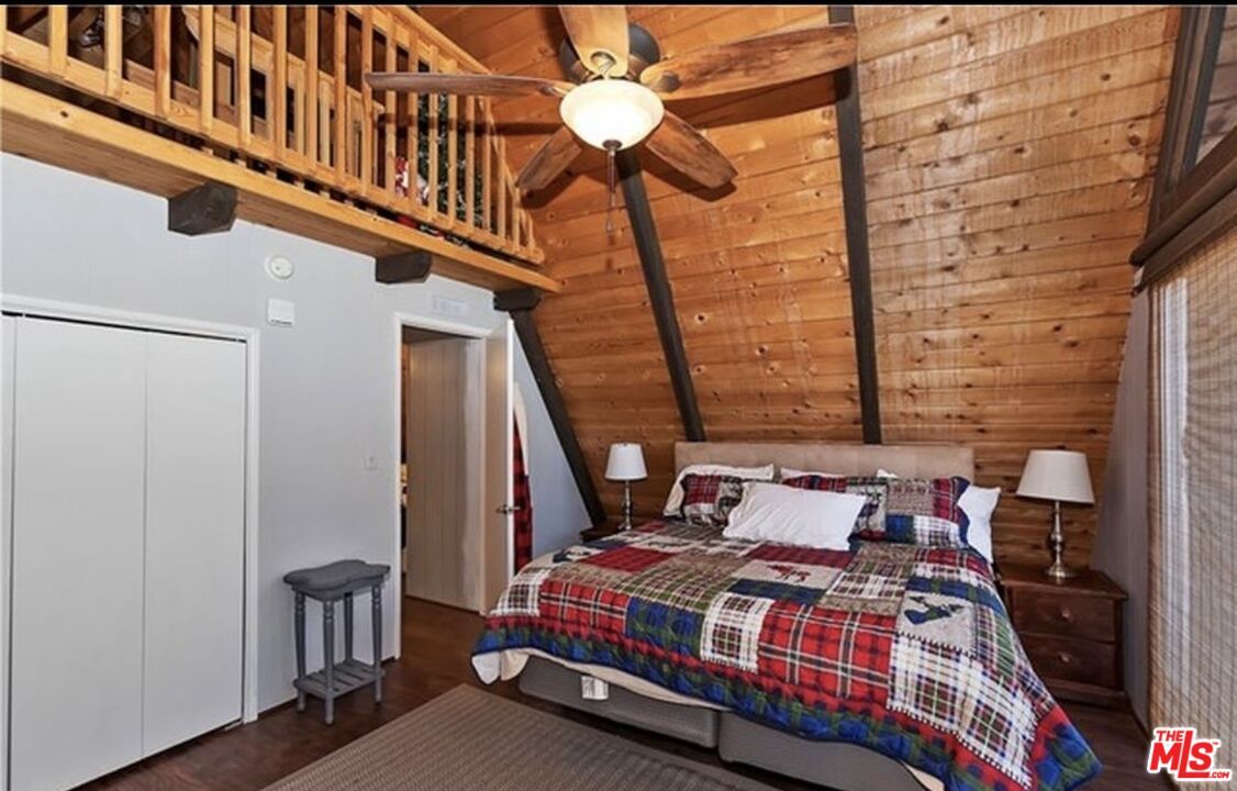 Bedroom, Interior, Wooden Beams, Wooden Ceilings, Wood Texture Flooring, Wooden Walls