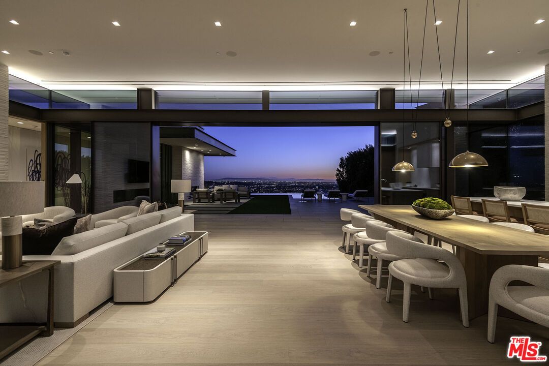 Dining room, Interior, Living room, Pendant Lights, Recessed Lighting, Wood Texture Flooring