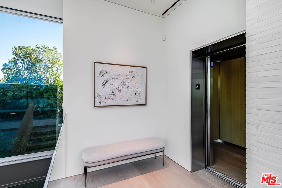 Elevator, Interior, Wood Texture Flooring