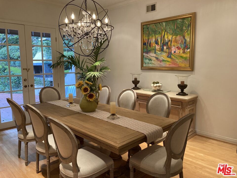 Chandelier, Dining room, Interior, Wood Texture Flooring