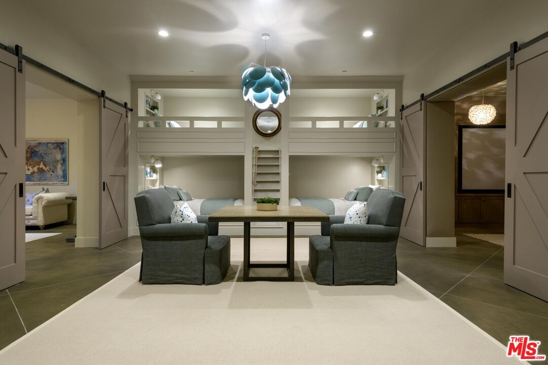 Dining room, Interior, Living room, Pendant Lights, Recessed Lighting