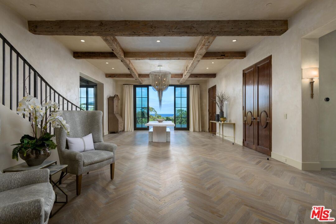 Chandelier, Interior, Recessed Lighting, Wooden Beams, Wood Texture Flooring