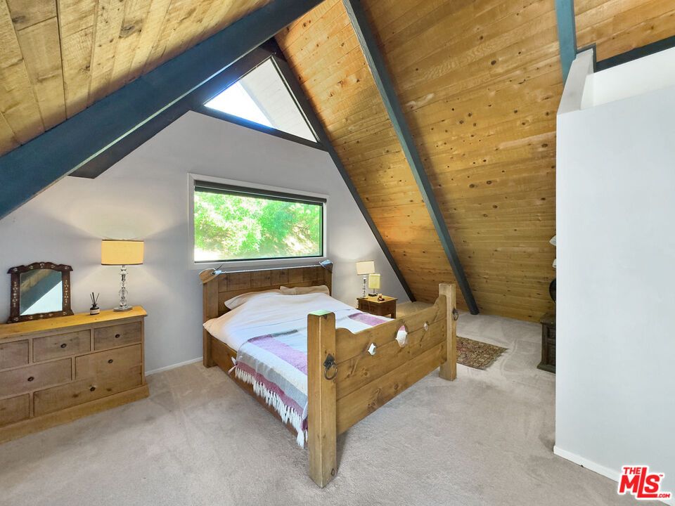 Bedroom, Interior, Wooden Beams, Wooden Ceilings