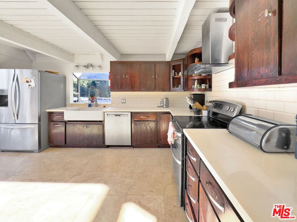 Interior, Kitchen, Stainless Steel Appliances
