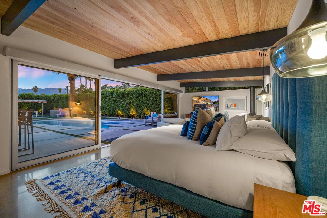 Bedroom, Interior, Wooden Beams, Wooden Ceilings