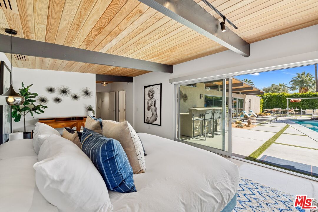Bedroom, Interior, Wooden Beams, Wooden Ceilings